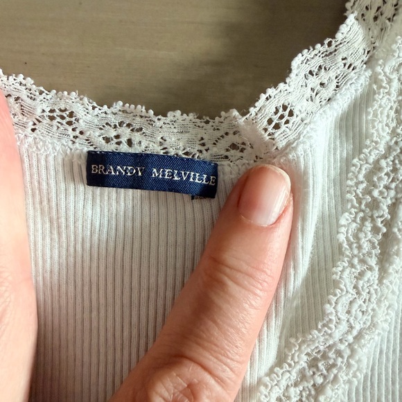 Brandy Melville Basic White Lace Tank, one size - Picture 3 of 3